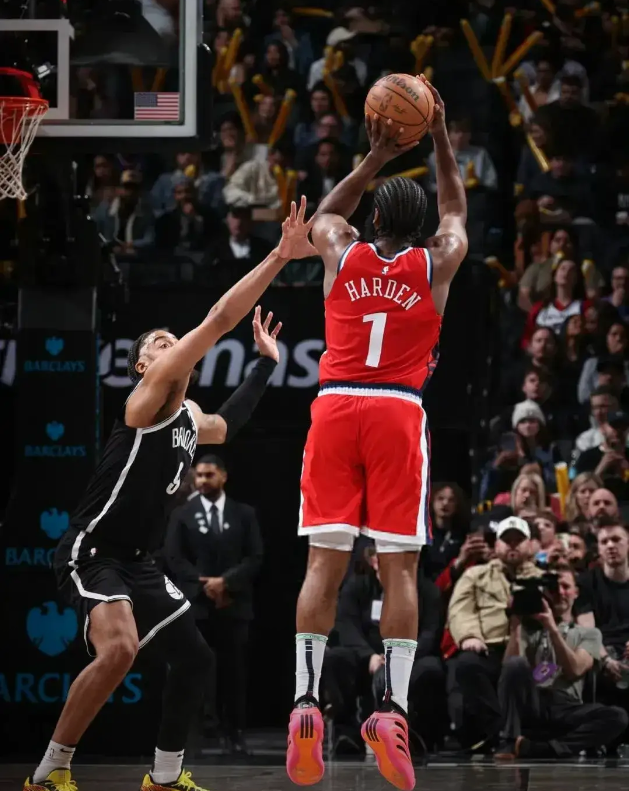 关键时刻菲尼克斯太阳备战社区盾洛杉矶快船围绕德甲止住颓势，蒂姆赛事官方发布赛事规则更新新规瞬间刷屏的简单介绍