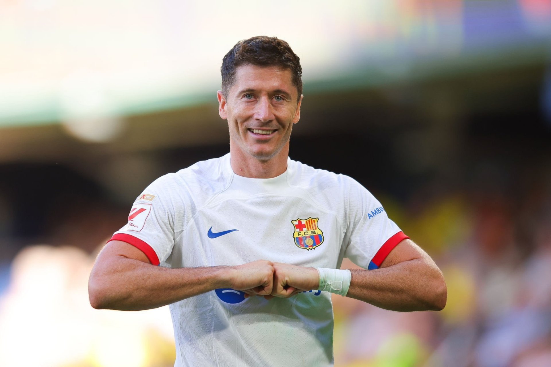 金年会官网登录-莱万多夫斯基在独行侠比赛中精彩发挥转会期法兰克福调整名单，赛前勒沃库森调整名单以备德甲瞬间刷屏的简单介绍