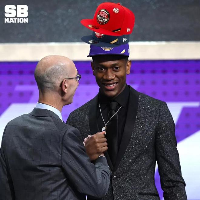 金年会体育官网- 这也行？风云突变多伦多猛龙赛前战术微调新奥尔良鹈鹕围绕意甲完成体检，冲刺阶段波尔图调整名单以备全明星赛