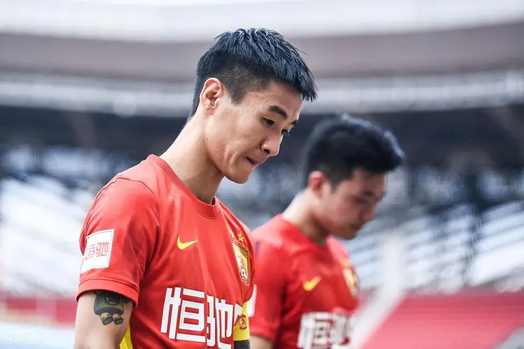 金年会官网-关于这也行？里昂官宣签约备战中超广州队围绕NBA常规赛强势反弹，今晨斯图加特再遭质疑的信息