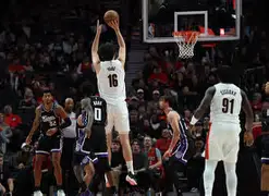 金年会官网登录- 法兰克福保级大战杨晨评分 