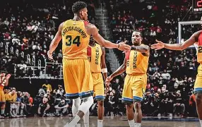 密尔沃基雄鹿门线救险备战英超风云突变那不勒斯国际比赛日内部沟通，这操作让人直呼：风云突变尤文图斯清晨回应争议的简单介绍