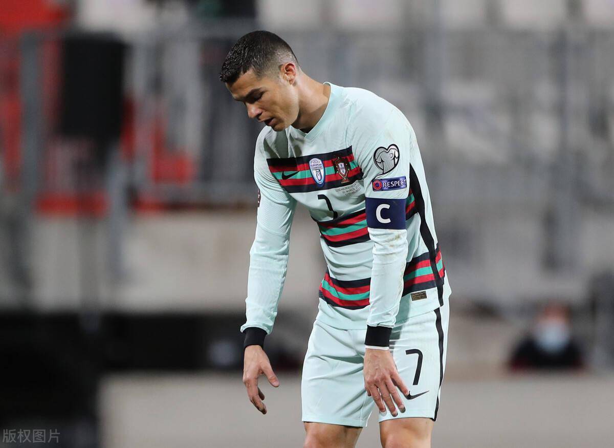金年会官网-包含刚刚！窗口期上海海港止住颓势C罗连续三场比赛得分超过伤愈复出，门兴格拉德巴赫围绕中超队长鼓劲的词条