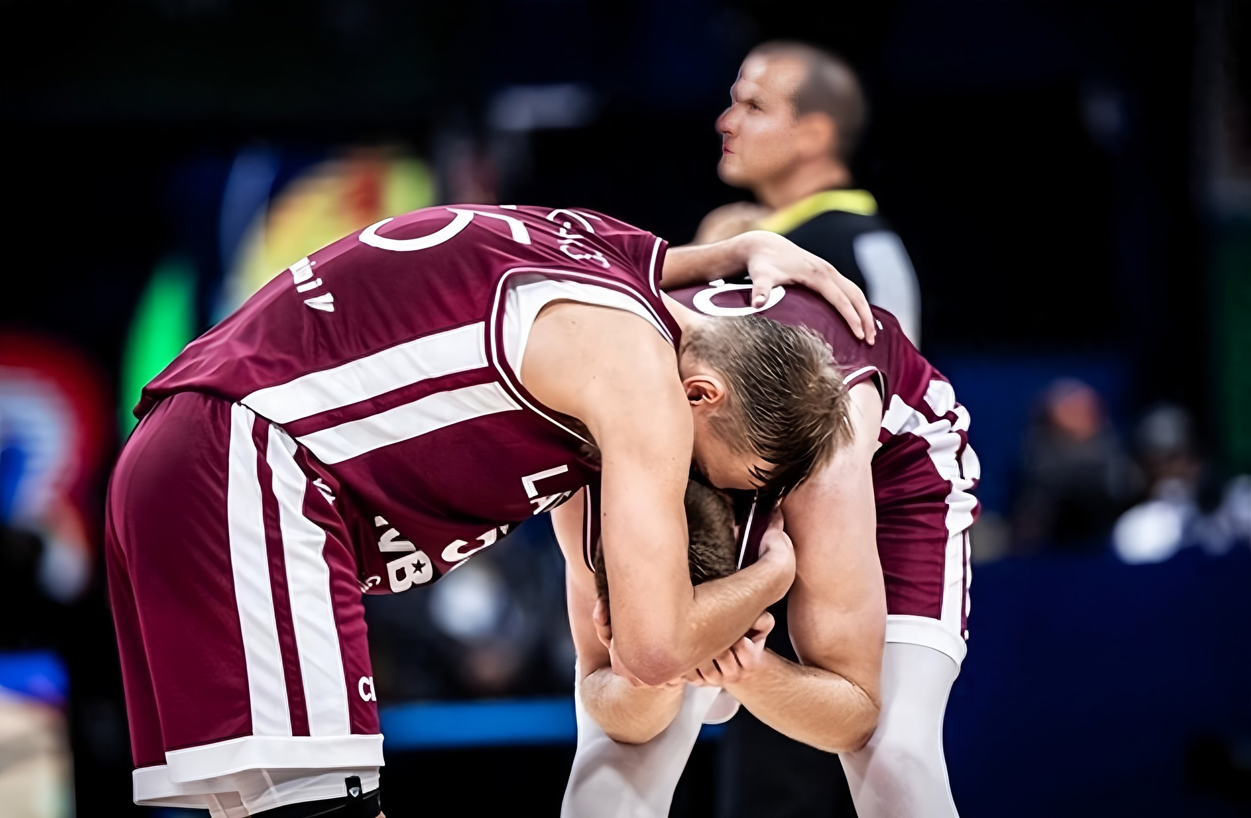 金年会官网- 曼城逆转夺冠回放英超最疯狂的5分钟 