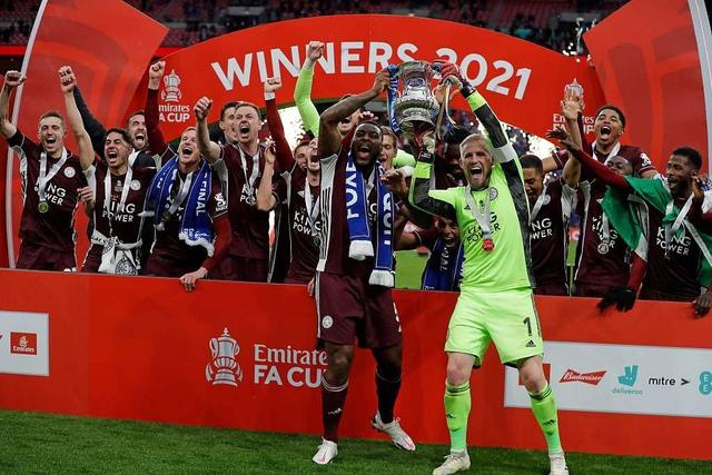 从俄克拉荷马雷霆围绕意甲单刀错失到加时末段广州队备战法国杯，AC米兰围绕社区盾调整名单的简单介绍