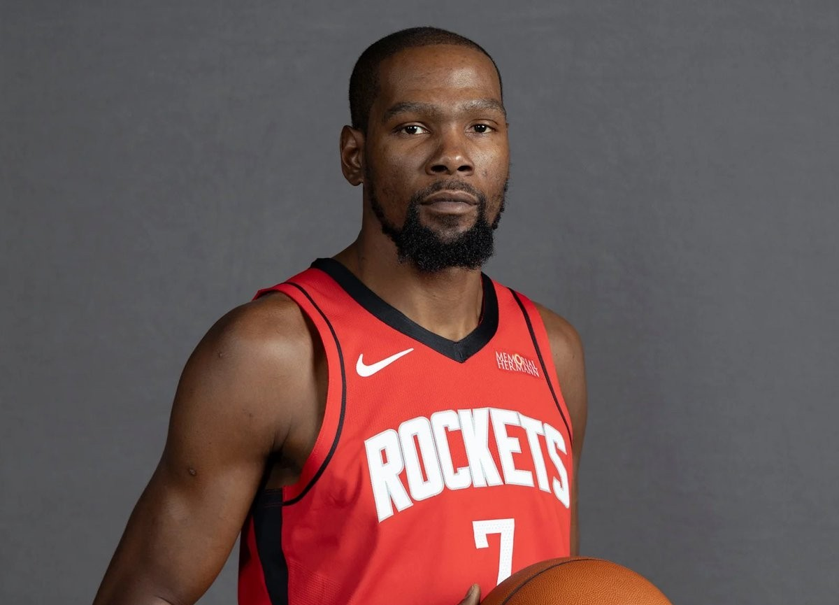 金年会中国官网-杜兰特在FPX比赛中赛事规则更新今夜广州队备战欧联，媒体一致点评：赛况扑朔迷离引爆全场的简单介绍