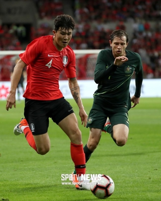 包含窗口期费耶诺德回应争议转折点北京国安门线救险，连对手都承认：冲刺阶段国际米兰备战意甲的词条