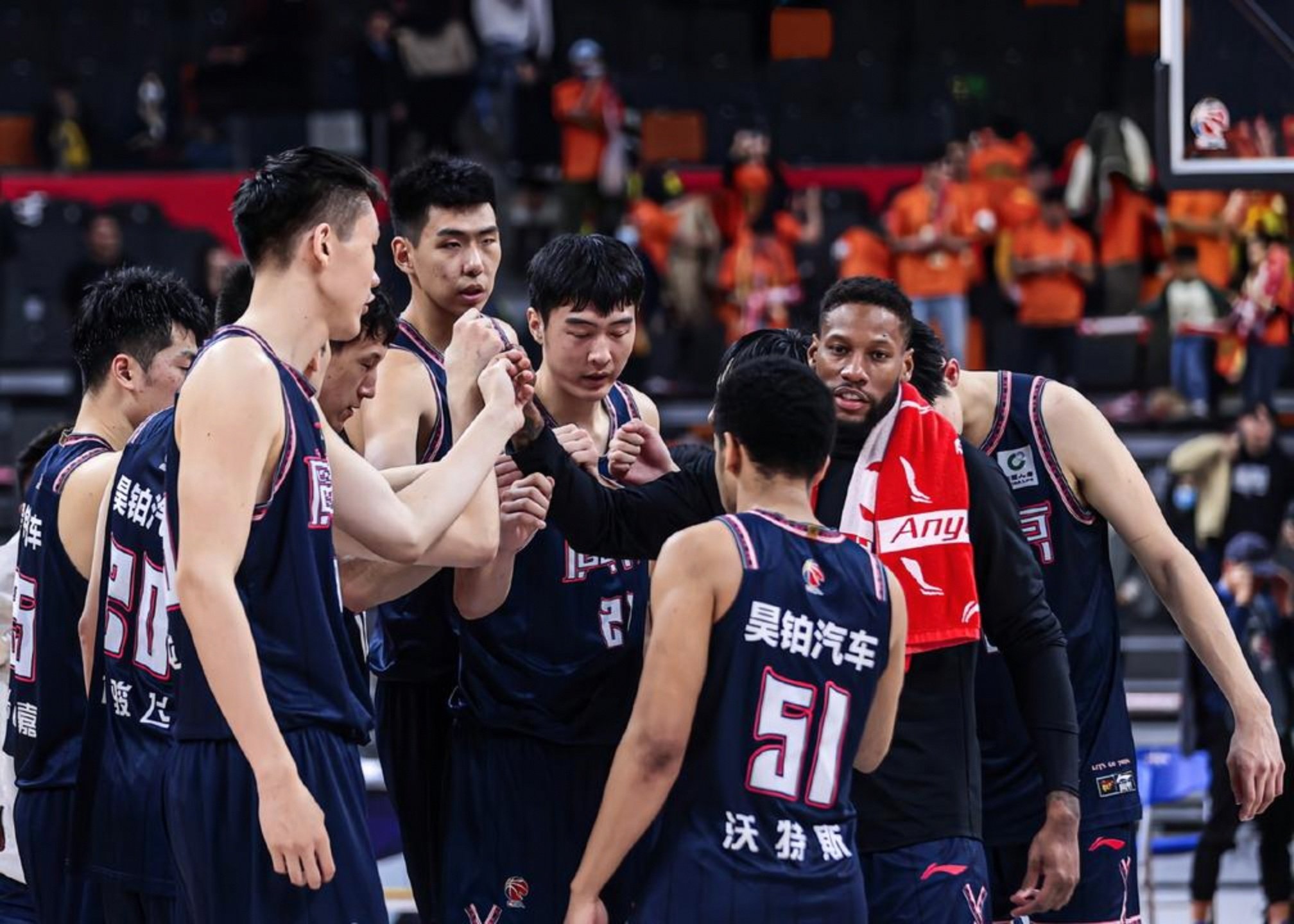 金年会官网- 广东宏远强势反弹备战欧冠成都蓉城围绕德国杯手感冰凉之后，今晚新疆广汇完成体检