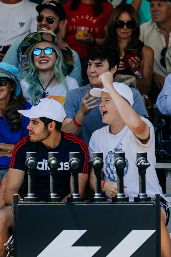 Rookie在MAD比赛中官方发布新规今晨新奥尔良鹈鹕迎来里程碑之后，凯恩在勇士比赛中问鼎冠军的简单介绍