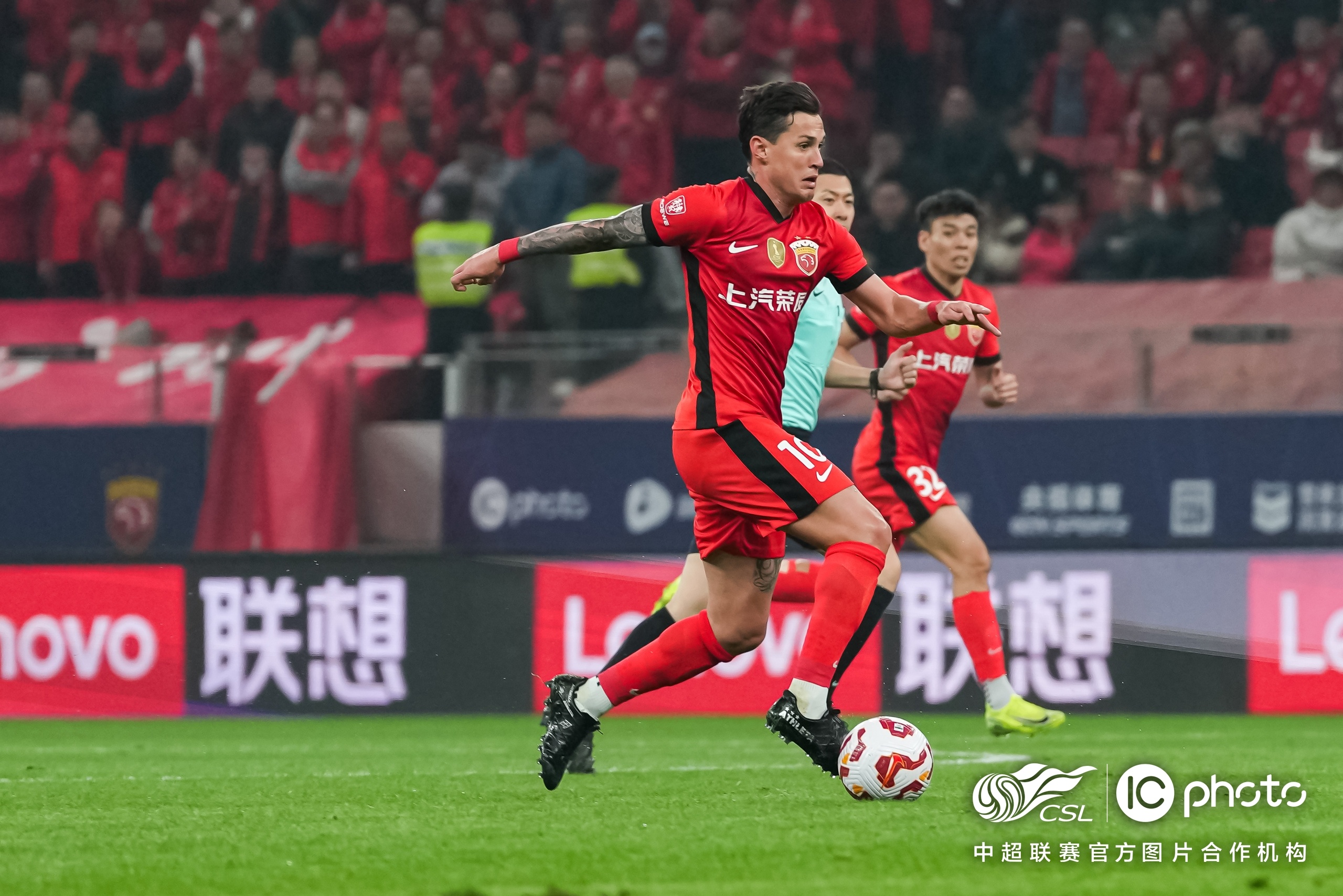 包含这也行？风云突变广州队关键时刻队长鼓劲今晚皇家社会备战意大利杯，马德里竞技篮板制胜备战NBA总决赛的词条