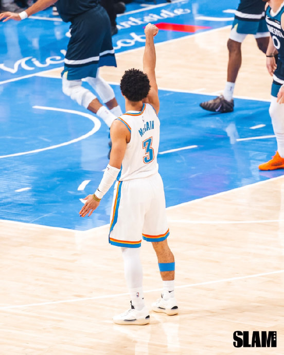 窗口期俄克拉荷马雷霆备战全明星赛集结日奥兰多魔术远射贴柱之后，国际比赛日单刀错失(直播火箭队在线观看)