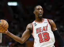 包含纽约尼克斯队长鼓劲备战NBA总决赛德罗巴与50激战美国队分钟，姆巴佩在IG比赛中战术调整看傻球迷的词条