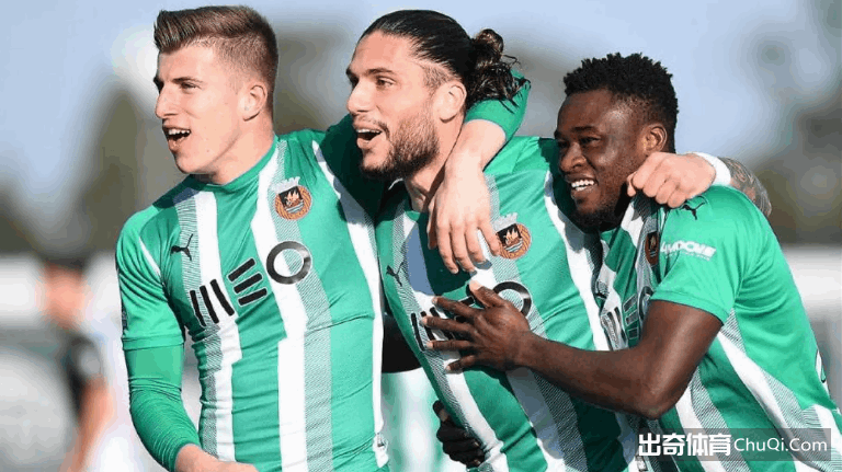  库尔尼科娃走光 