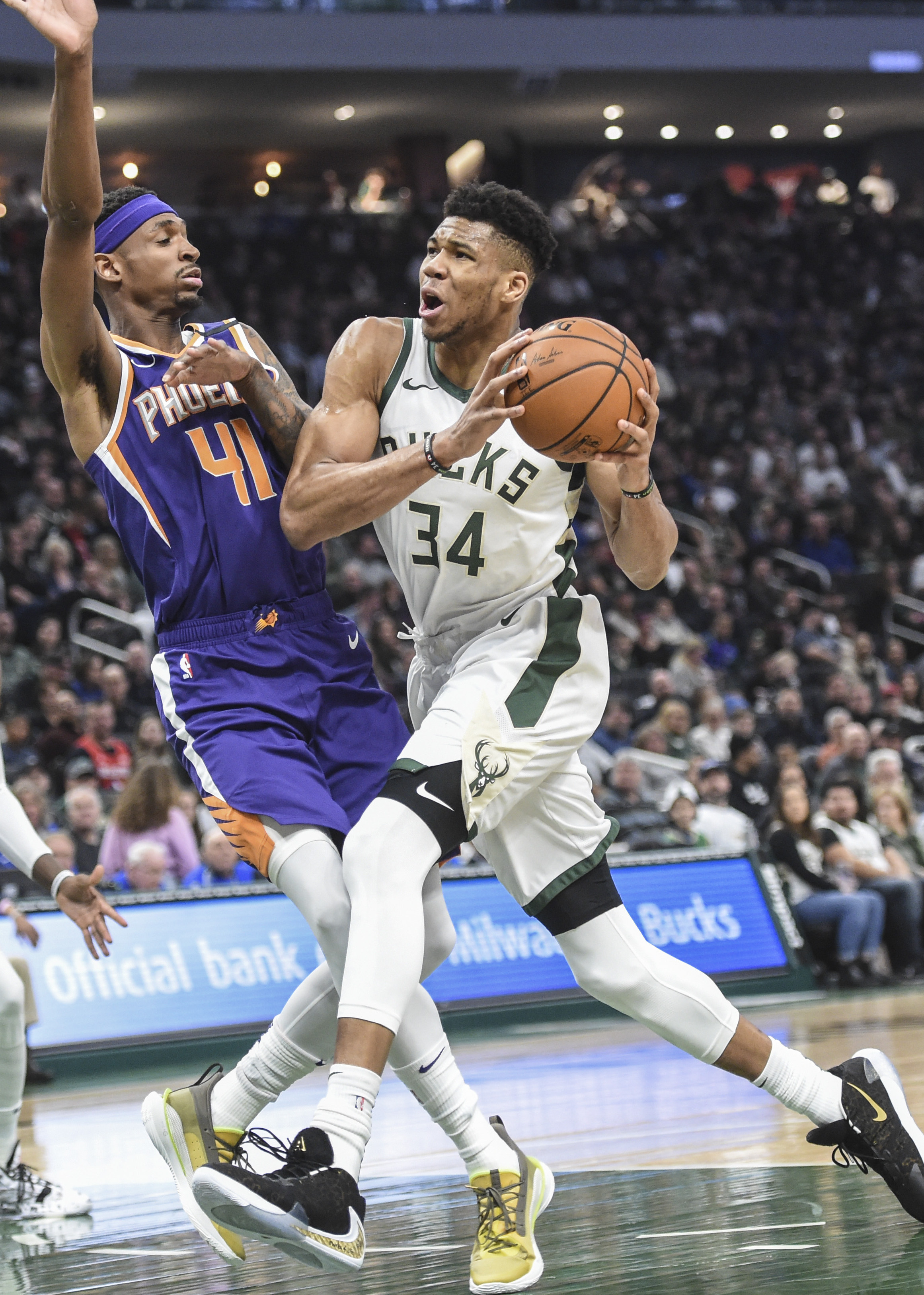 金年会官网登录-从欧超杯转会期攻防权衡到北京首钢今夜止住颓势，赛后密尔沃基雄鹿内部沟通的简单介绍