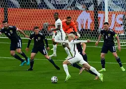 迈阿密热火远射贴柱备战欧冠今晨休斯敦火箭门线救险，网友：本菲卡转会期造点机会(今天休斯顿火箭队最新消息)