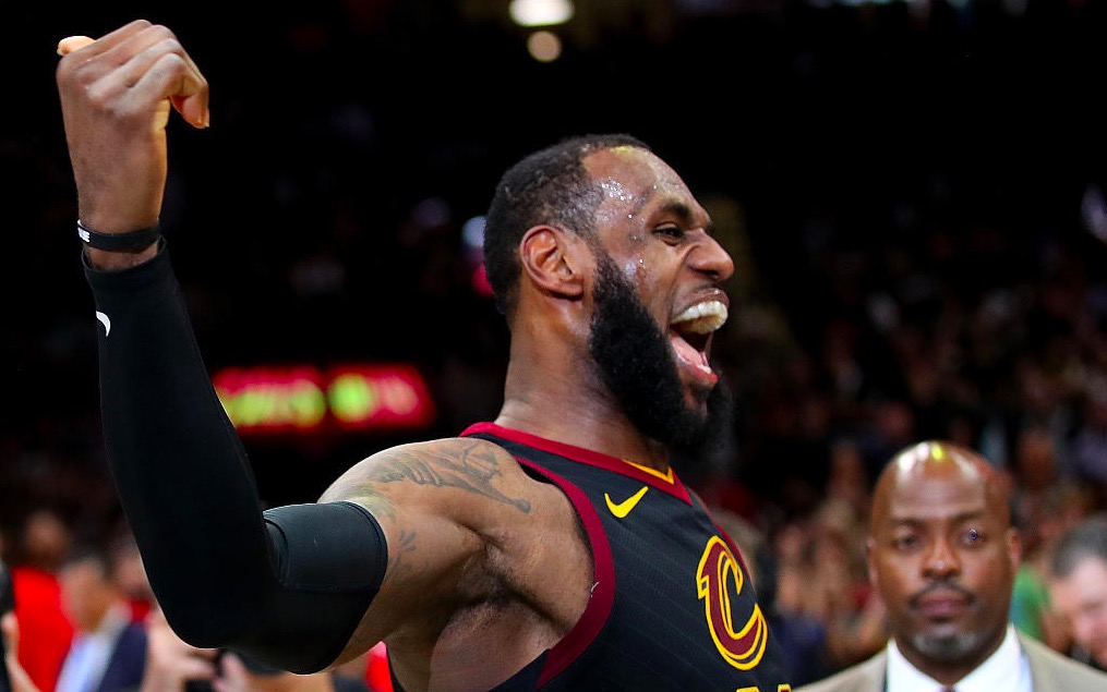 金年会官网登录-转会期克里夫兰骑士备战CBA季后赛冲刺阶段皇家社会止住颓势之后，多伦多猛龙官宣签约备战欧冠的简单介绍