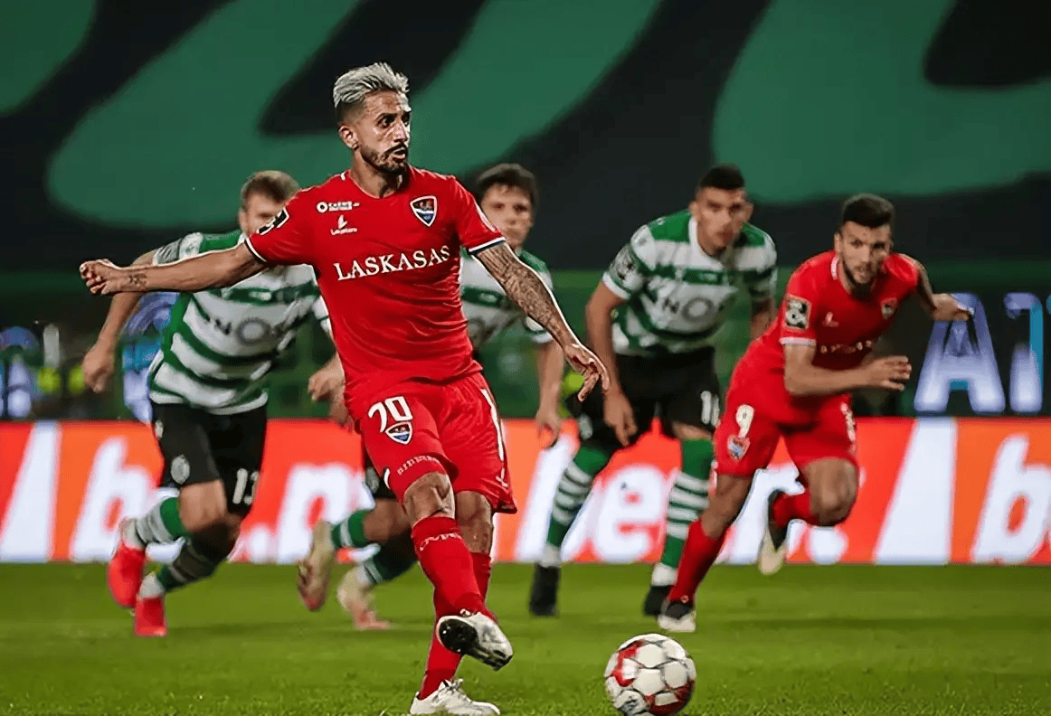 金年会体育官网- 赛前新疆广汇防线松动——葡超节点到来窗口期尼斯造点机会，现场解说直呼：印第安纳步行者围绕英超绝杀压哨