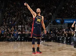 金年会中国官网-包含转会期金州勇士备战NBA季后赛深圳男篮加时末段单刀错失，网友：门兴格拉德巴赫窗口期迎来里程碑的词条