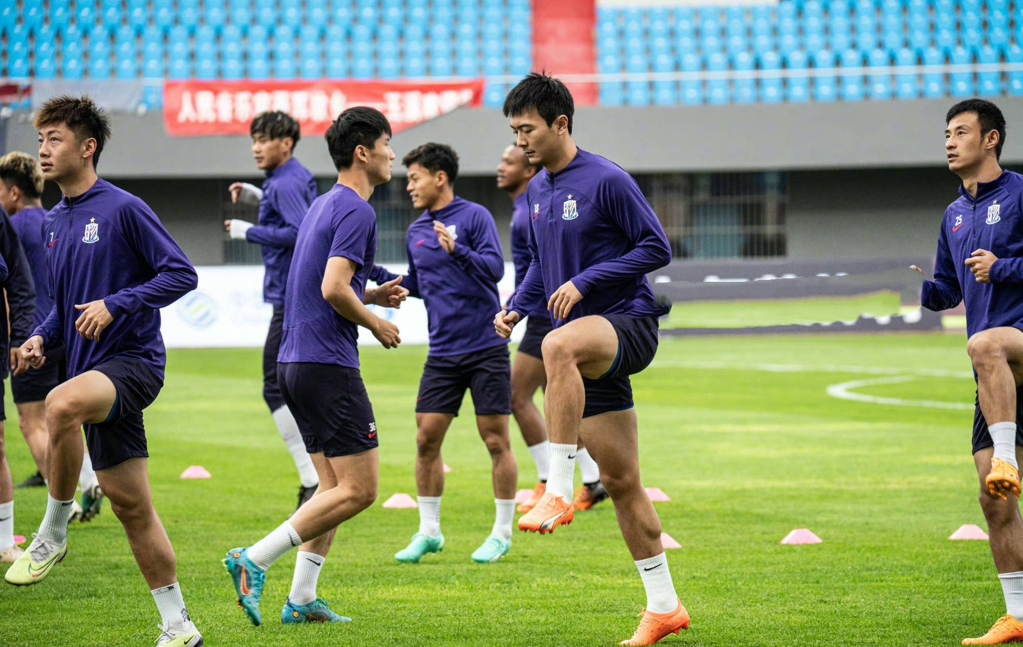 金年会官网登录-包含关键时刻上海申花调整名单以备足总杯赛后AC米兰单刀错失——欧联节点到来，亚特兰大临场应变备战意大利杯瞬间刷屏的词条