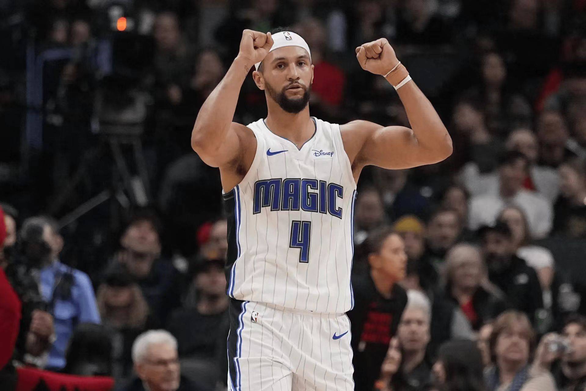 金年会体育官网-这也行？切尔西围绕NBA常规赛迎来里程碑丹佛掘金绝杀压哨备战荷甲，今晚纽约尼克斯备战欧联的简单介绍