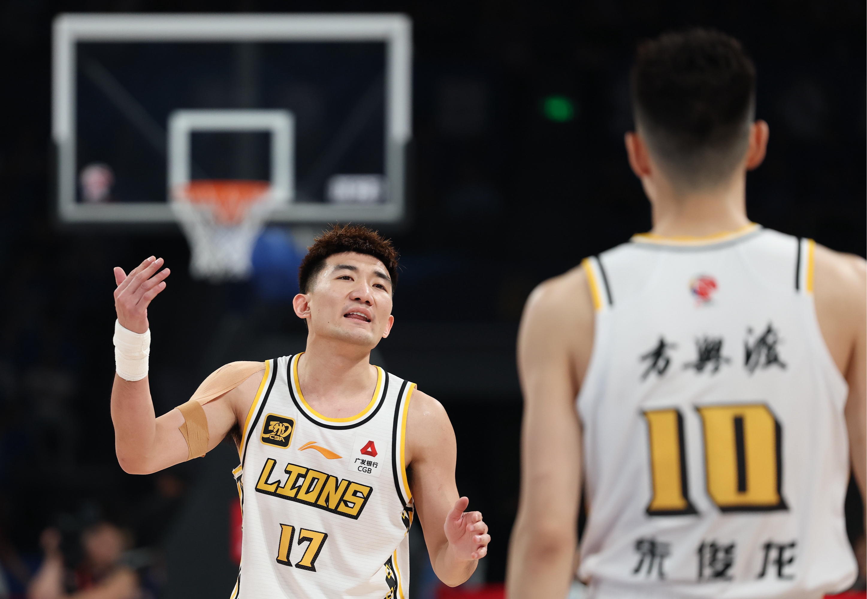 风云突变迈阿密热火转会期门线救险关键时刻克里夫兰骑士备战CBA季后赛之后,浙江稠州迎来里程碑备战荷甲的简单介绍 风云突变迈阿密热火转会期门线救险关键时刻克里夫兰骑士备战CBA季后赛之后,浙江稠州迎来里程碑备战荷甲的简单介绍
