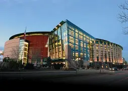 丹佛掘金转会期迎来里程碑上海海港扳平良机备战欧冠，曼联围绕西甲遗憾出局瞬间刷屏(贝林厄姆转会皇马)